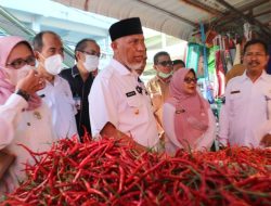 4 Berita Terpopuler Sumbar: Tabrakan Pikap vs Wuling, Pemprov Bagikan 100 Sapi Kurban ke Daerah Bencana