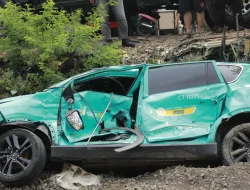 Belajar dari Kecelakaan Kereta di Bekasi, Bisa Mobil Listrik Mati Mendadak Saat Melintasi Rel?