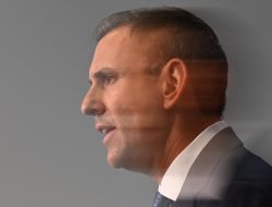 Treasurer Warns on Household Handouts Before Budget