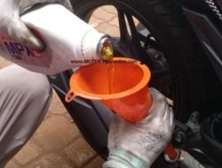 Ahli Bocorkan Alasan Oli Mesin Jadi Kuning Seperti Minyak Goreng