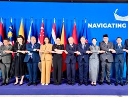 Mendampingi Presiden di KTT ASEAN 48, Airlangga Pimpin Delegasi RI di AECC Meeting