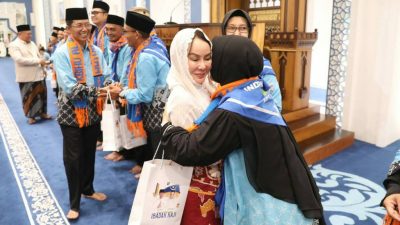 Amsakar Achmad Berangkat Haji