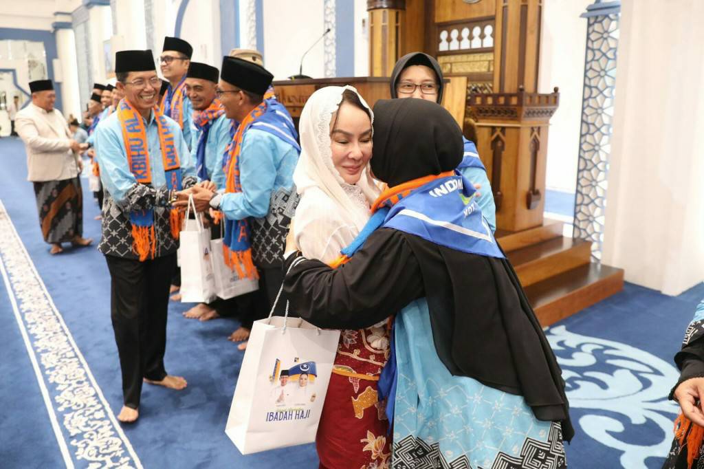 Amsakar Achmad Berangkat Haji