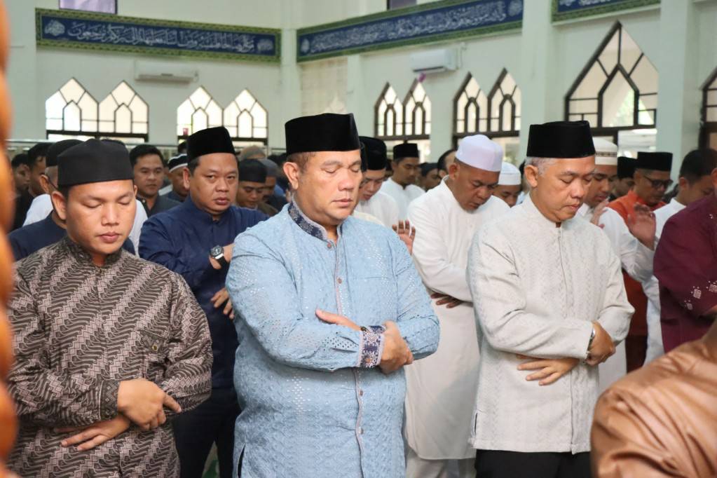 Kapolda Kepri Salat Id