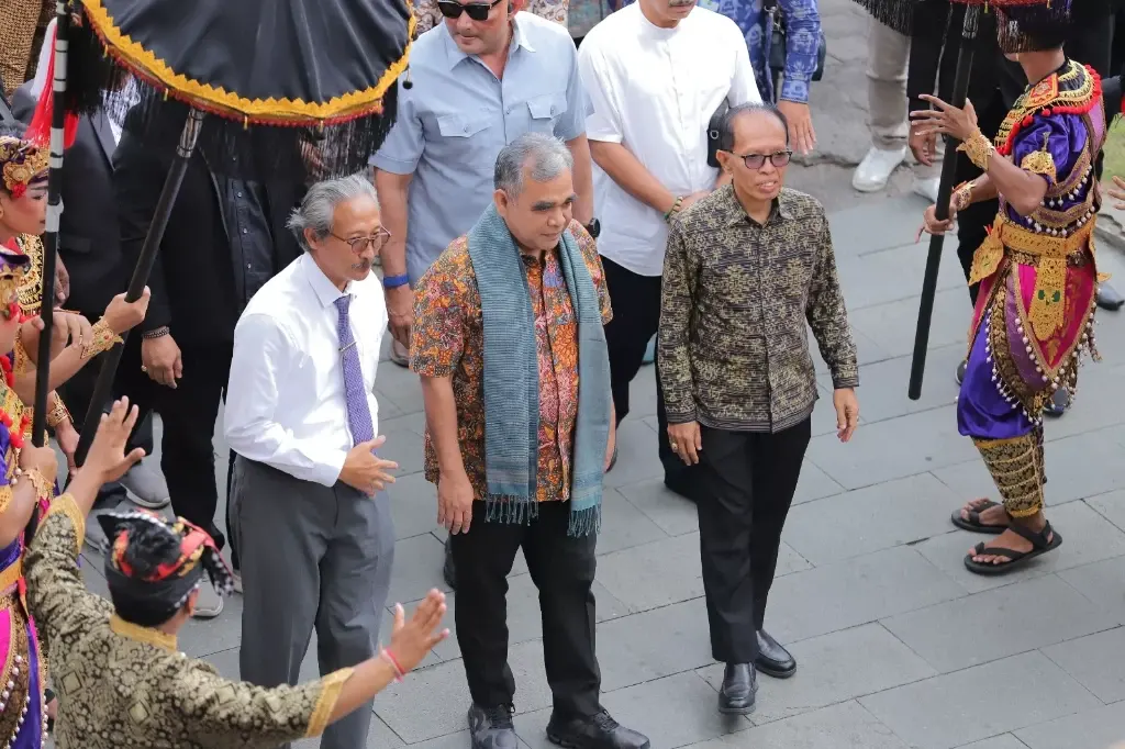Institut Mpu Kuturan