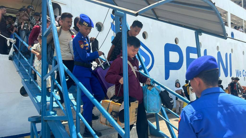 Pelabuhan Bintang 99