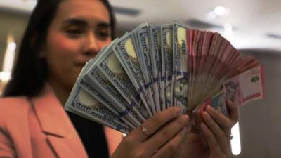 Rupiah Anjlok ke Rp 17.900, Terlemah di Asia