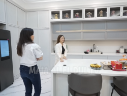 Dapur Sarwendah: Ada Minimarket Pribadi di 5 Sudut Rumahnya