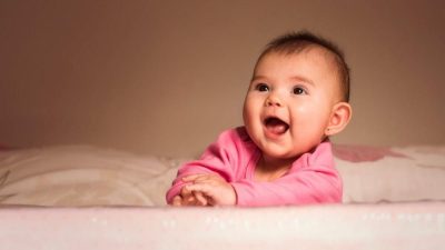150 Nama Bayi April: Makna Indah 2 Kata