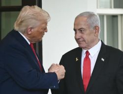 Trump Telepon Netanyahu: “Anda Pasti di Penjara Tanpa Saya”