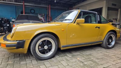 Lelang Porsche 911 G50 Langka & Honda Super-ONE Populer
