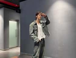 7 Gaya Donghae Super Junior untuk Malam Pesta: Dijamin Stylish!