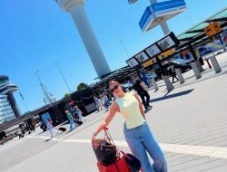 10 Potret Romantis Ganindra Bimo & Andrea Dian di Amsterdam