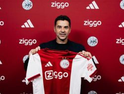 Paes Gabung Ajax: Pelatih Pencetak Sejarah Girona Datang