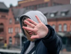 11 Trik Menolak Cerdas ala Si Cerdas: Sopan Tanpa Kesan Kasar