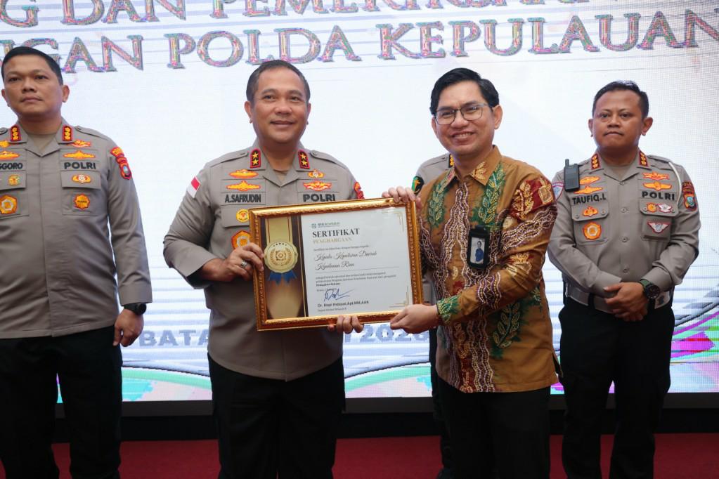 Polda Kepri Meraih Penghargaan