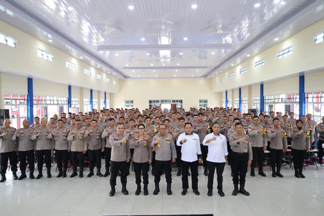 Bhabinkamtibmas di Kepri