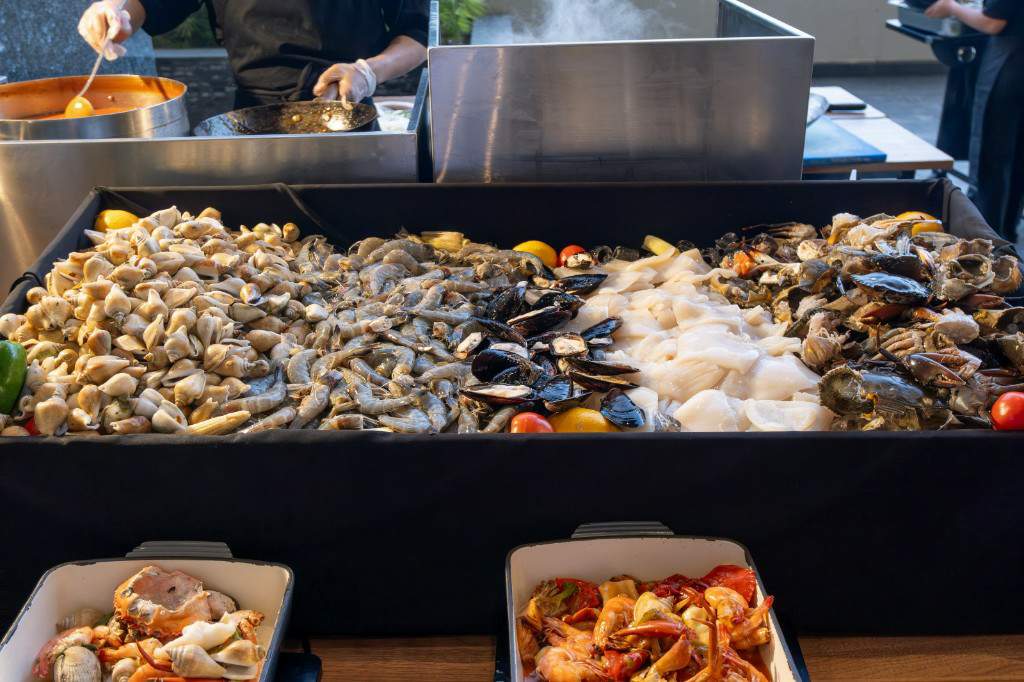 Seafood Symphony BBQ Aston Batam
