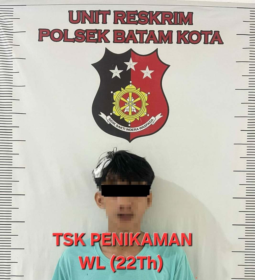 Penusukan di Batam