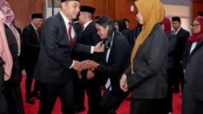 Aturan baru Eri Cahyadi: Pejabat perempuan Pemkot Surabaya diminta mundur jika tak diizinkan suami kerja malam