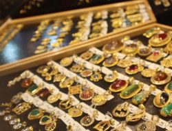 Harga emas Padang turun ke Rp2,22 juta per gram, buyback Rp2,16 juta