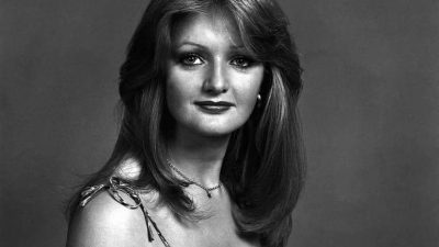 Bonnie Tyler, penyanyi lagu Total Eclipse of the Heart, meninggal dunia