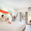 Mau Libur Hemat? Nginap di HARRIS Resort Waterfront Batam 3 Malam Cuma Bayar 2 Malam
