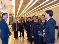 Intip Dapur Aston Batam, Mahasiswa BTP Diajari Rahasia Servis Bintang 4