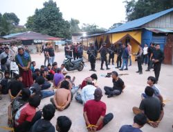 Diduga Jadi Sarang Narkoba, Kampung Madani Batam Digerebek, 95 Pria dan 19 Wanita Ditangkap