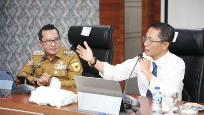 Bupati Tanah Datar ke Batam