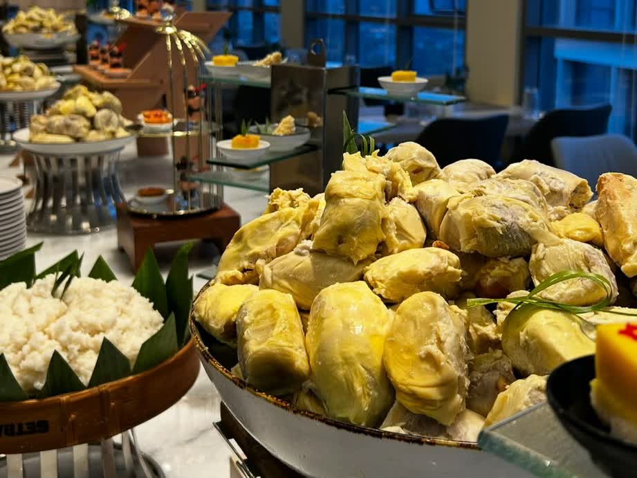 Nikmati durian sepuasnya di Harper Primier Nagoya
