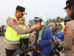 Atasi Macet, Irjen Suhendri dan Brigjen Anom Turun ke Jalan Atur Lalu Lintas di Batam