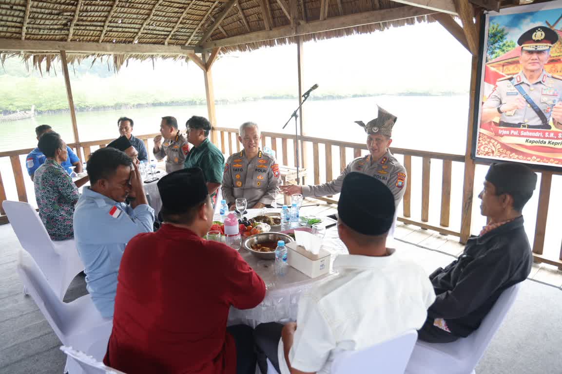 Kapolda Suhendri Sapa Warga