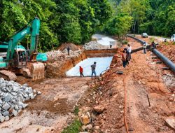 BP Batam Pakai Beton Khusus Perbaiki Jalan Gajah Mada Depan Hotel Vista