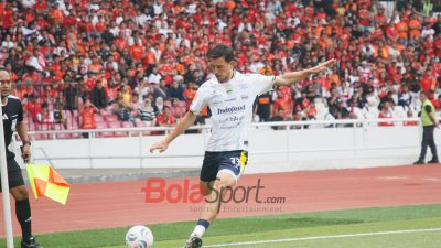 Thom Haye Soroti Minimnya Pembenahan Fasilitas Persib di Tengah Jadwal Padat