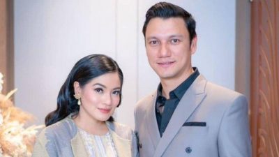 Titi Kamal Bertahan dengan Rambut Panjang Hitam karena Nyaman dan Disukai Suami