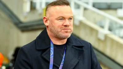 Rooney Kritik Lisandro Martinez Usai Manchester United Tumbang dari Atletico Madrid