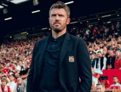 Carrick Tanggapi Dingin Kritik Lisandro Martinez ke Manajemen Manchester United