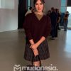 Raisa Tampil Menonjol di Paris Fashion Week dengan Gaya Kasual dan Elegan