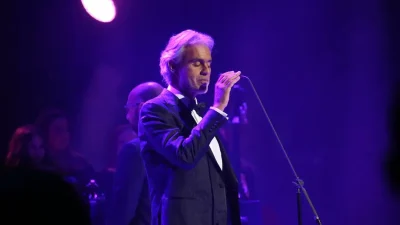 Andrea Bocelli, Dari Buta Sejak Kecil hingga Jadi Sorotan karena Rencana Konser di Indonesia