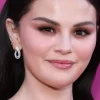 Selena Gomez Sebut Taylor Swift Lebih Pantas Memberi Nasihat soal Pernikahan