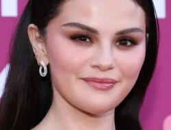 Selena Gomez Sebut Taylor Swift Lebih Pantas Memberi Nasihat soal Pernikahan