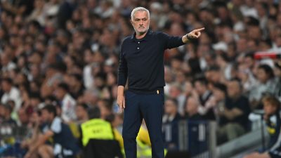 Real Madrid Hadapi Sevilla, Mourinho Pertimbangkan Perombakan Lini Serang dan Tengah