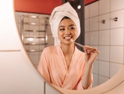 Apa Makna Kebiasaan Sikat Gigi Sebelum Sarapan? Ini 7 Sisi yang Sering Dikaitkan