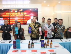 Gudang Mikol Ilegal di Bengkong Batam Digerebek, Jack Daniel’s Hingga Chivas Regal Disita
